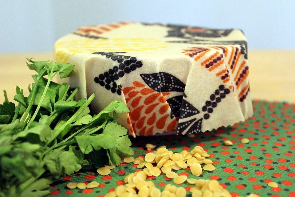 Beeswax Wrap, Alternatif Wadah Makanan Ramah Lingkungan