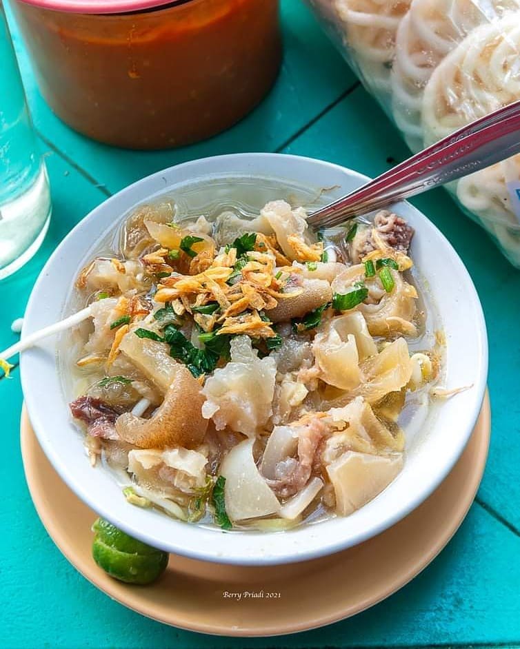 10 Mie Kocok Bandung Paling Terkenal, Mantap Pisan Euy!