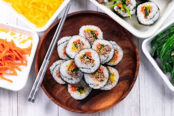 Serupa tapi Tak Sama, Ini Perbedaan Gimbap dan Sushi