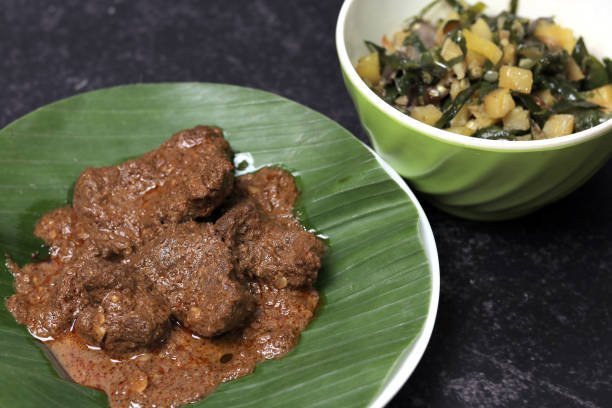 10 Resto Ini Punya Rendang Terenak di Jakarta