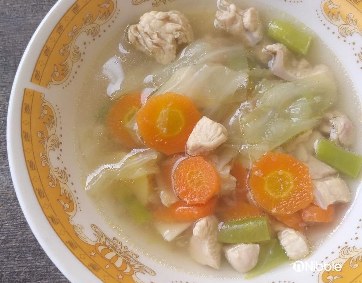 Resep Sop Ayam Klasik. Cocok Dimakan Saat Hujan